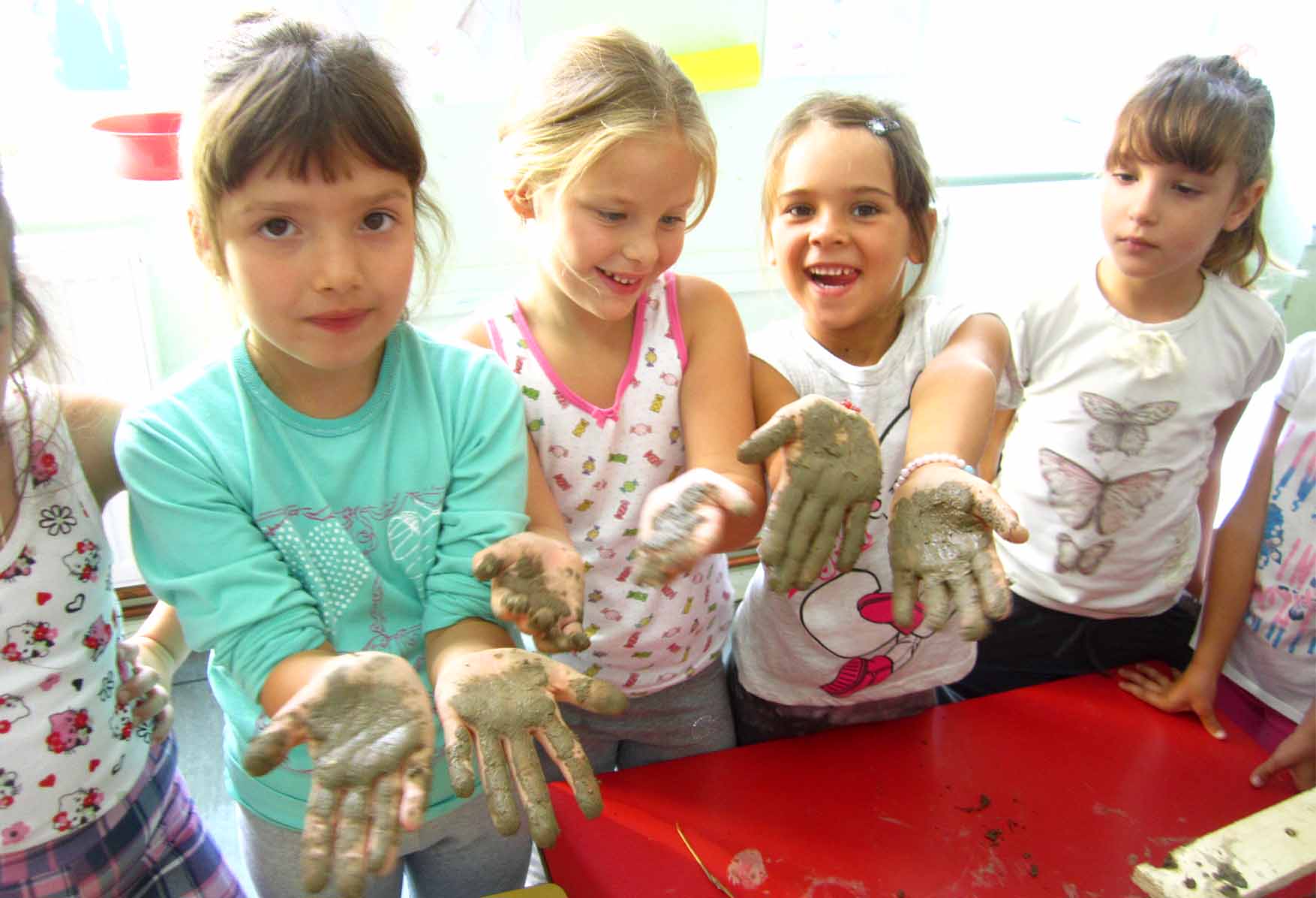 09 plavi cuperak radionica ruke