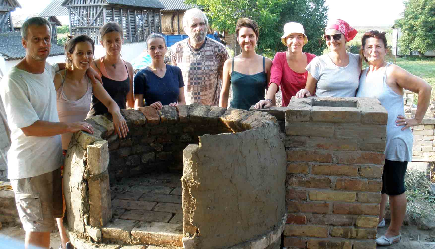 31 pećke Vass Zoltan žemska pećka radionica zidanje drugi dan kraj